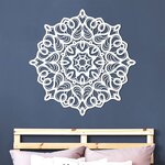 Geometrická mandala na stěnu ze dřeva