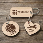Drevené kľúčenky pre firmy s vlastným logom